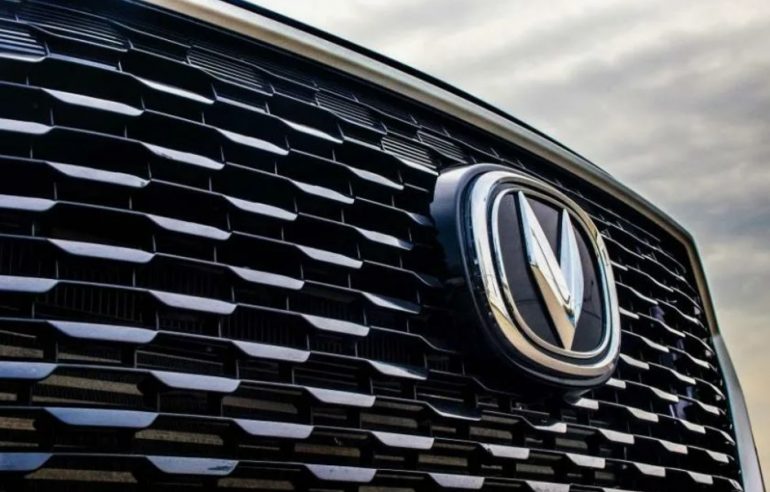 Changan UNI-T и UNI-K: Сравнение кроссоверов для любителей комфорта и инноваций