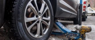 Снятие секреток и замена шин: выездной сервис в действии