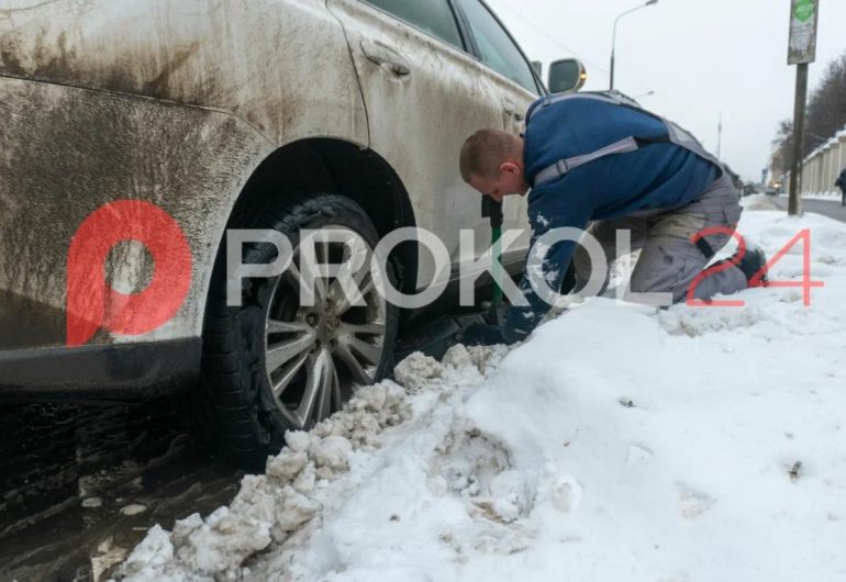 Быстрая дорожная помощь в САО: выездной шиномонтаж круглосуточно