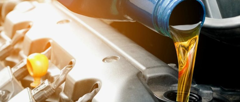 Как часто нужно менять масло: мифы и реальность