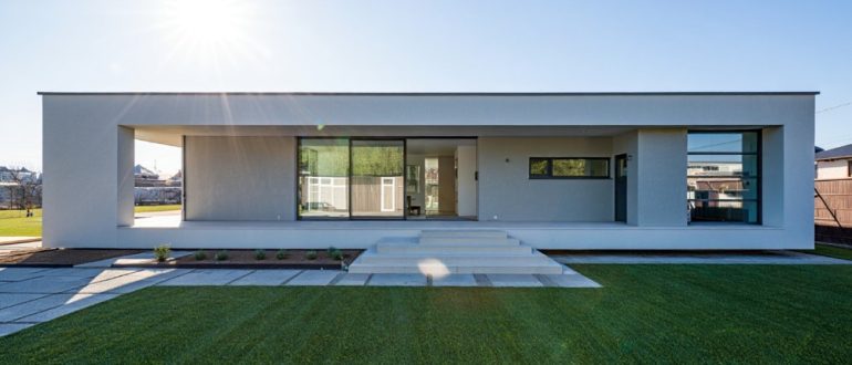 Особенности технологии и последовательность строительства одноэтажного дома из СИП-панелей