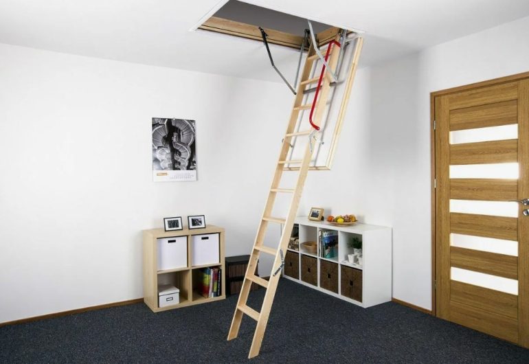 Чердачные лестницы в малогабаритных домах: лучшие решения