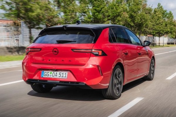 Opel Astra снова начнут продавать в России