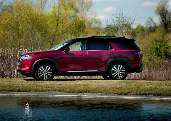 Новый Nissan Pathfinder скоро начнут продавать в России