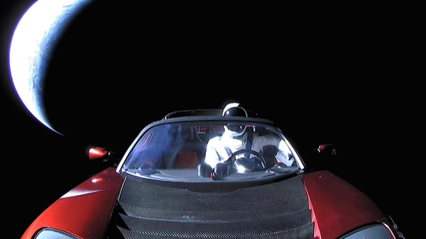 Четырехлетний космический полет Tesla: первые результаты