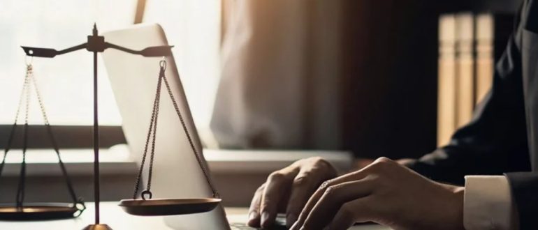 Долги, коллекторы и закон 2026 года: разбираемся, можно ли начать жизнь с чистого листа, не потеряв последнее