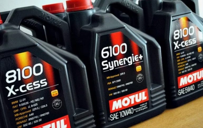 Моторные масла Motul