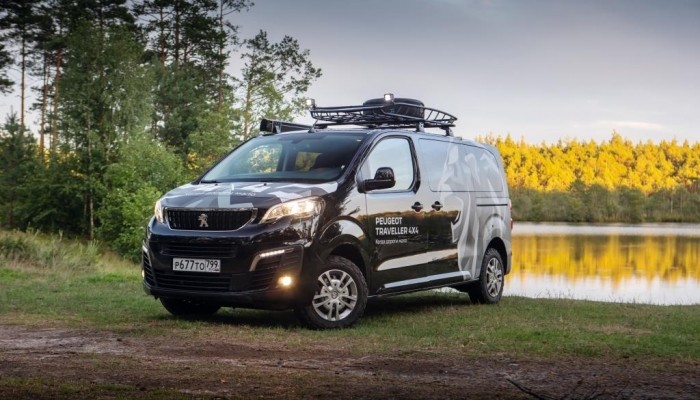 Спецверсия Peugeot Traveller для путешествий представлена в Москве